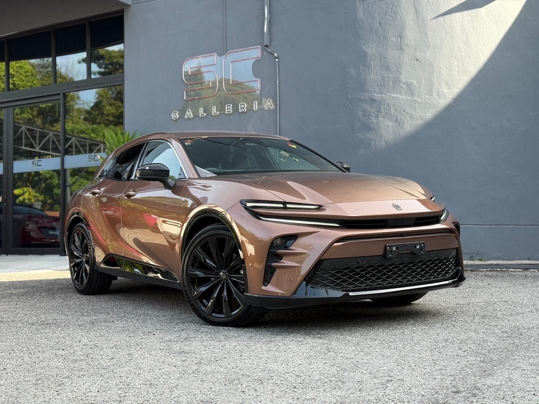 2023 Toyota Crown Sport Hybrid