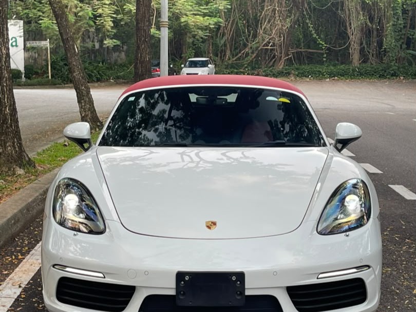 2021 Porsche 718 Boxster